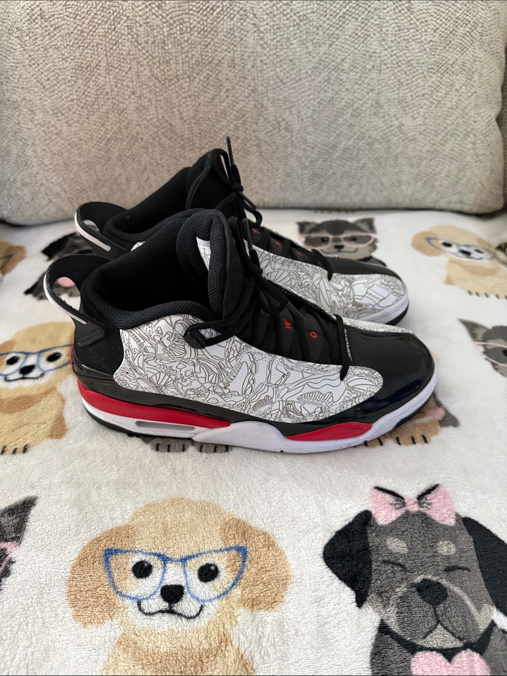 Jordan TWO 3 - Picture 2 of 6